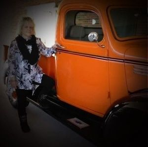 Meet your Posher, Joyce